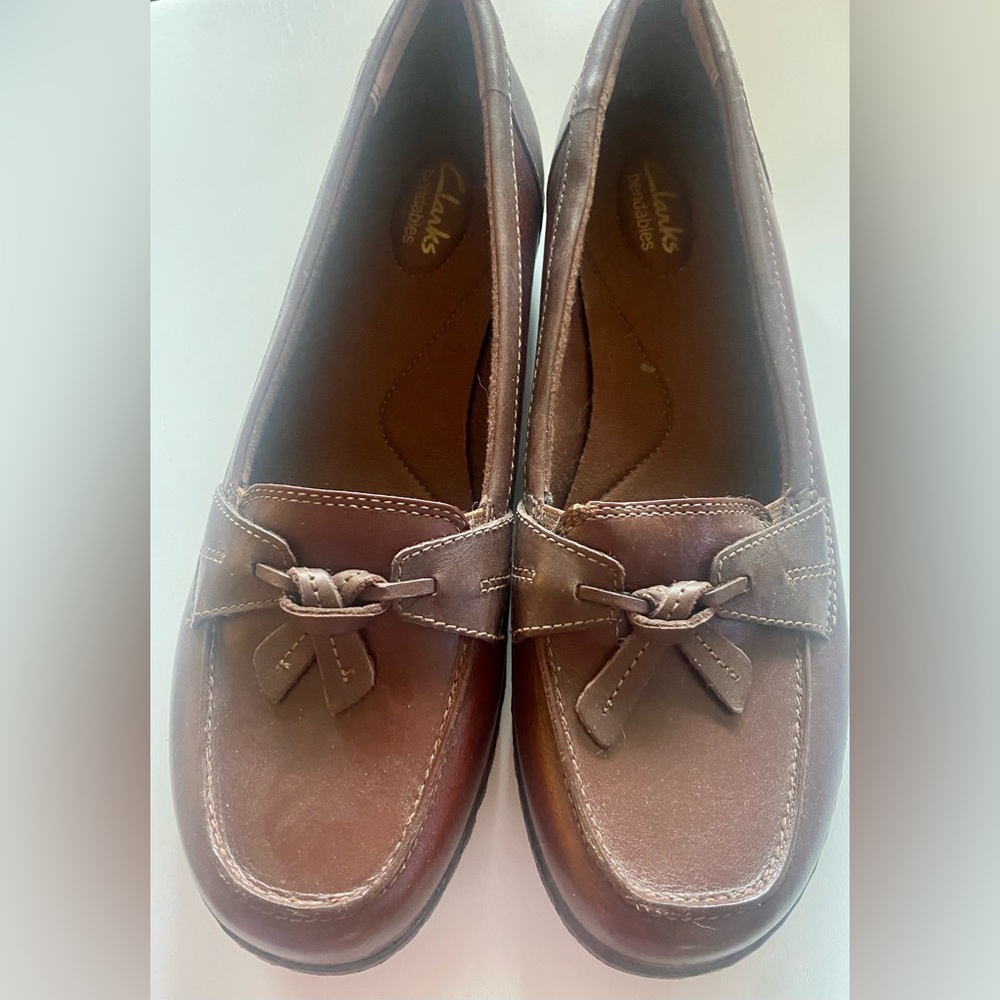 Ladies size 11 Clark’s Ashland Bubble loafers